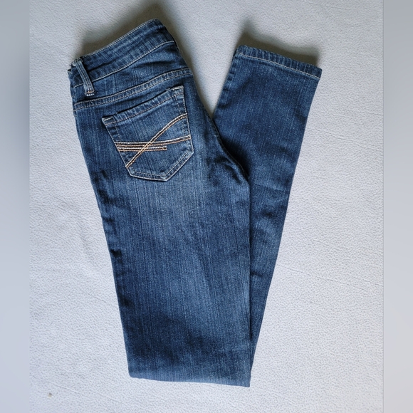 Aeropostale Juniors size 0, Ashley Ultra Skinny blue jeans, like new condition - Picture 6 of 9